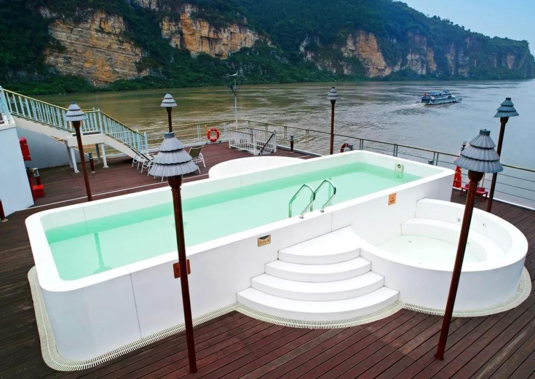 黄金5号游轮图片