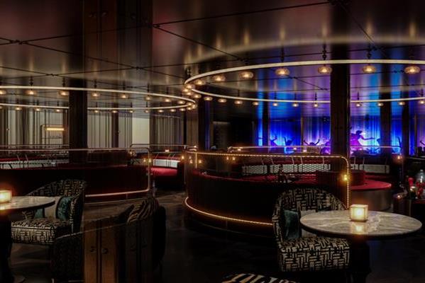 长江行揽月号游轮图片